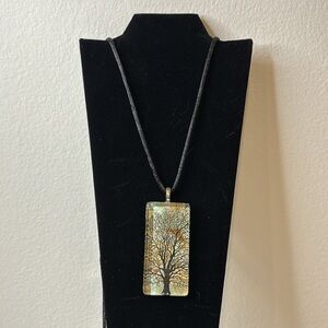 Tree pendant necklace